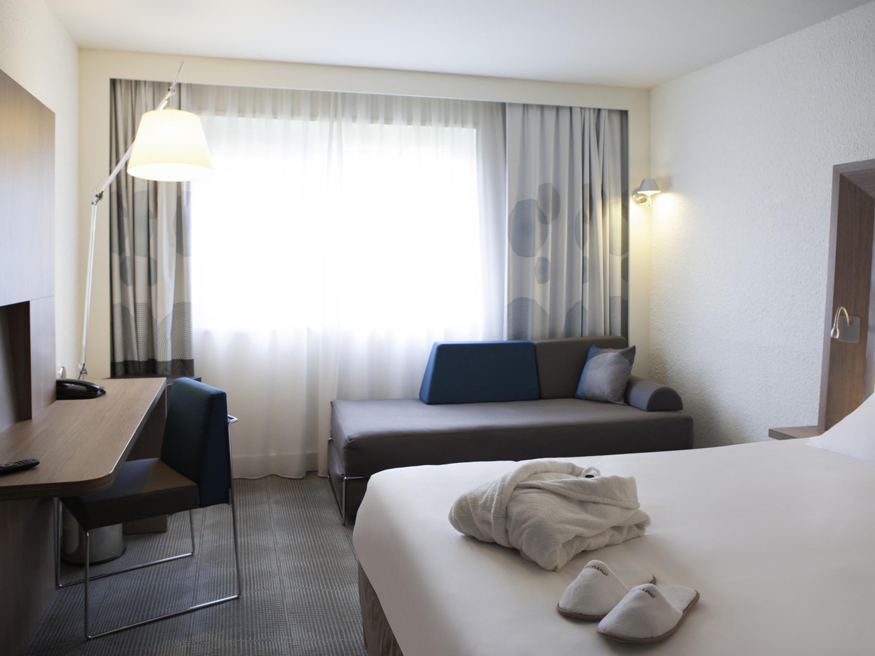 Novotel Fontainebleau Ury Exterior foto